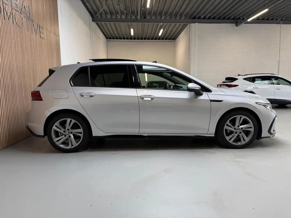 Volkswagen Golf 1.5 TSI 150PK R LINE - PANORAMADAK - STUURVE uit 2021, foto 11