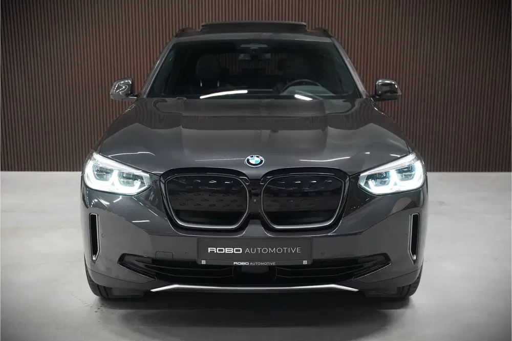BMW iX3 High Executive 80 kWh uit 2021, foto 11
