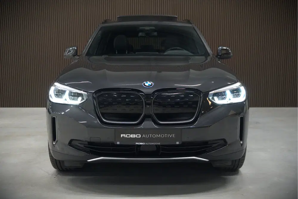 BMW iX3 High Executive 80 kWh uit 2021, foto 12