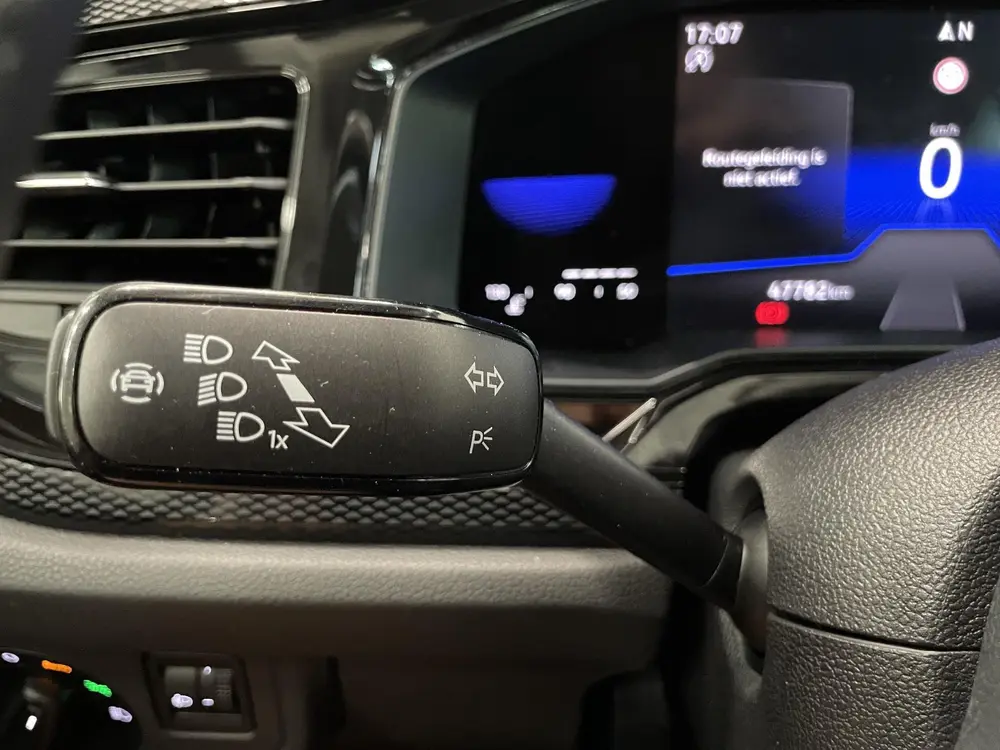 Volkswagen Polo 1.0 TSI Life Navigatie App Connect / Android uit 2022, foto 14