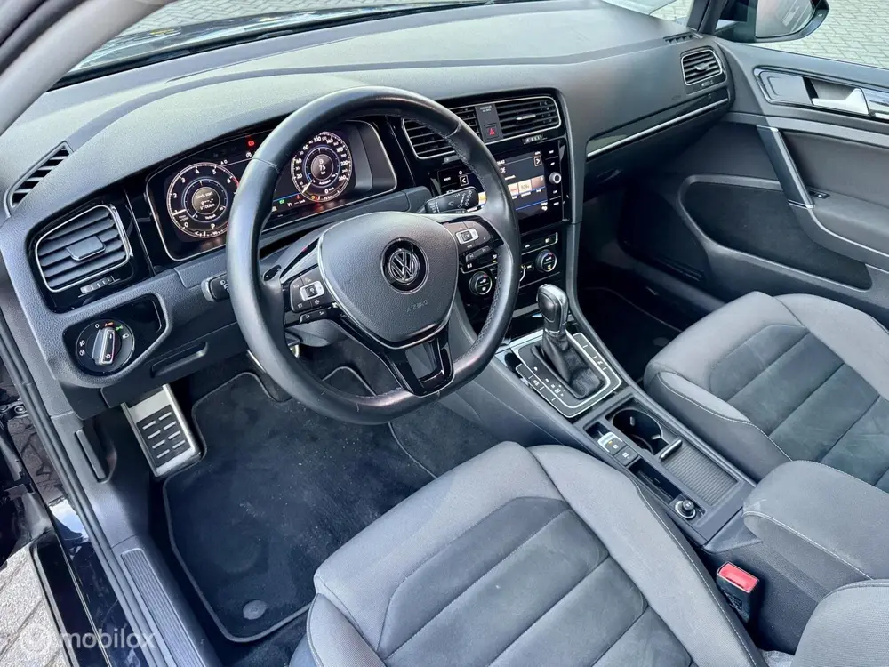 Volkswagen Golf 1.5 TSI Highline uit 2019, foto 10