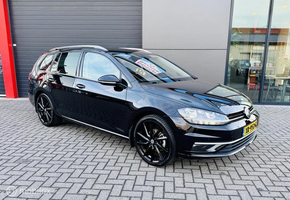 Volkswagen Golf 1.5 TSI Highline uit 2019, foto 2