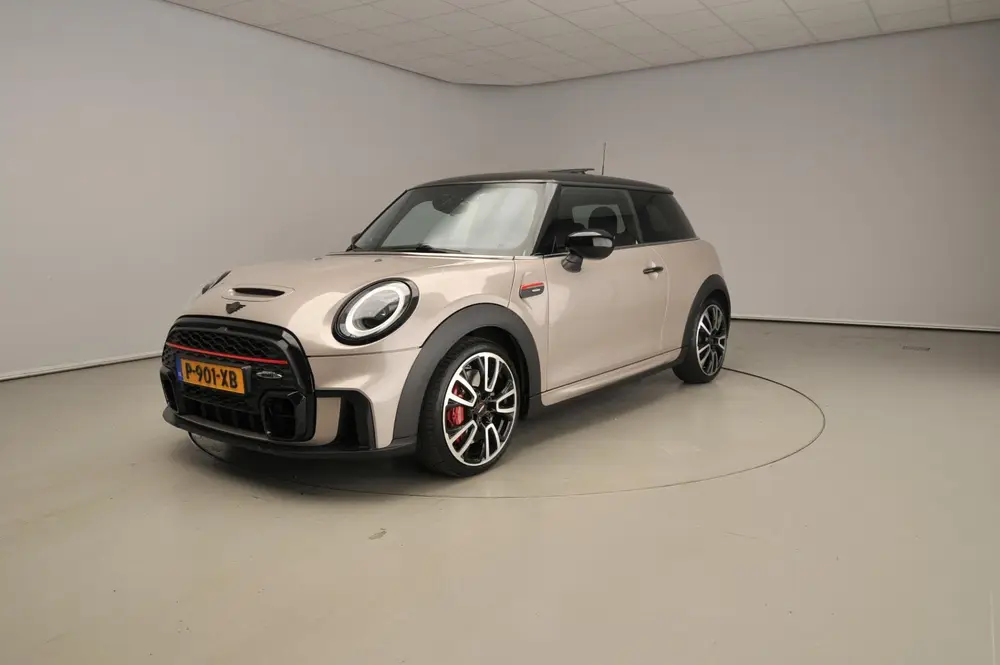 Mini John Cooper Works 2.0 John Cooper Works Essential uit 2022