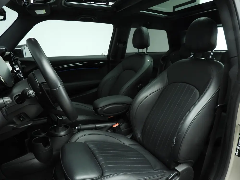 Mini John Cooper Works 2.0 John Cooper Works Essential uit 2022, foto 7