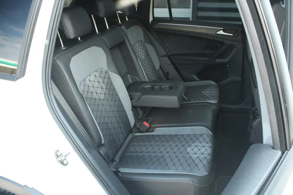 Volkswagen Tiguan 1.4 TSI 245pk eHybrid R-Line Business | Pa uit 2023, foto 17