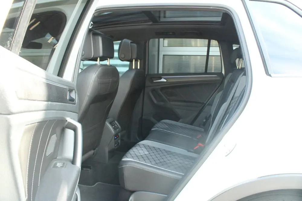 Volkswagen Tiguan 1.4 TSI 245pk eHybrid R-Line Business | Pa uit 2023, foto 20