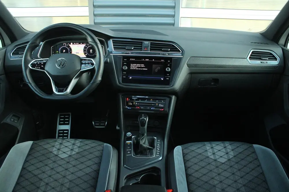 Volkswagen Tiguan 1.4 TSI 245pk eHybrid R-Line Business | Pa uit 2023, foto 5