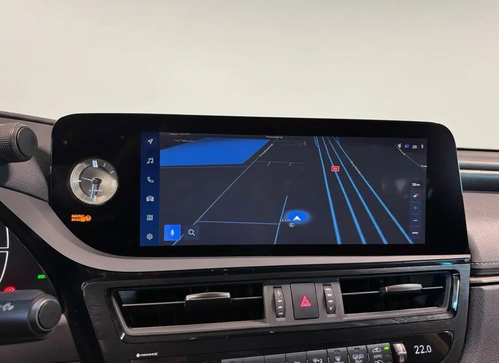 Lexus ES 300h President Line uit 2023, foto 11
