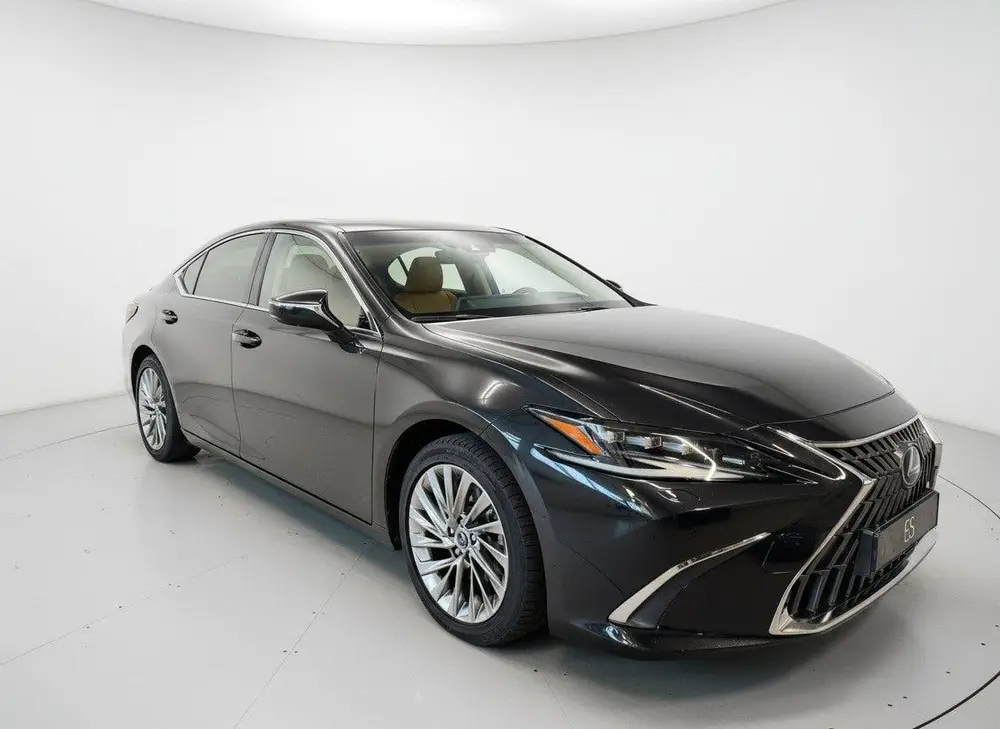 Lexus ES 300h President Line uit 2023, foto 3