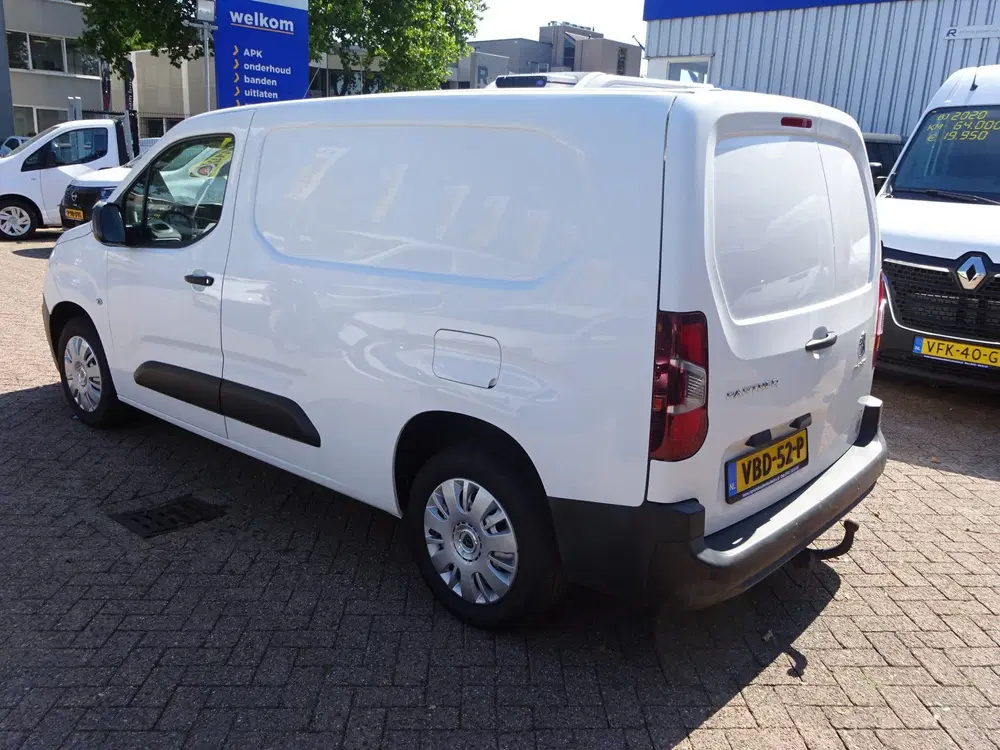 Peugeot Partner 1.6 BlueHDI Premium Long 100 PK AIRCO NAVI uit 2019, foto 3