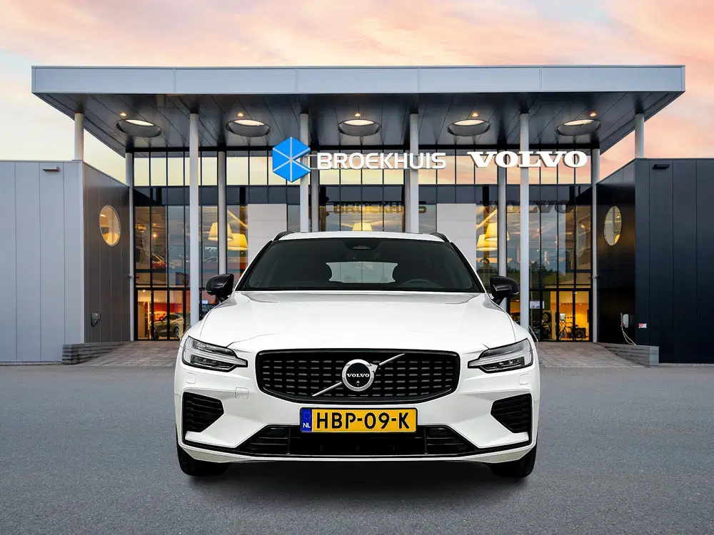Volvo V60 T6 Recharge Ultra Dark uit 2025, foto 5