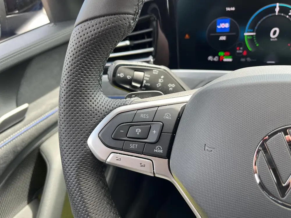 Volkswagen Passat Variant 1.5 eHybrid R-Line | Pano | Trekha uit 2025, foto 7
