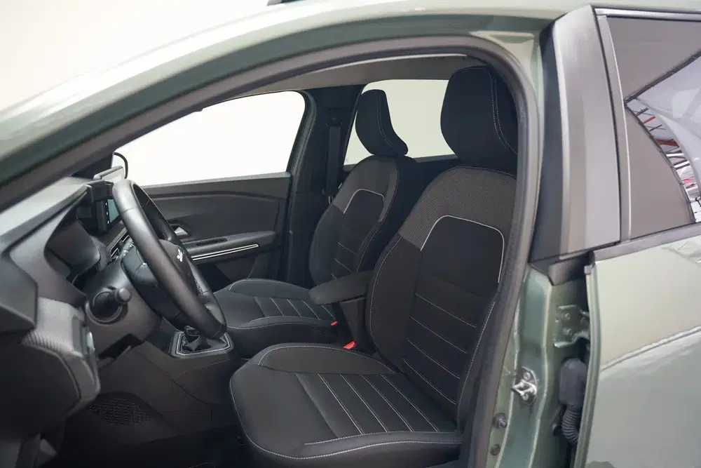 Dacia Jogger 1.6 Hybrid 140 Extreme 7p Aut.[Clima uit 2023, foto 8