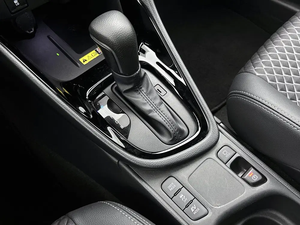 Toyota Yaris 1.5 Hybrid 130 pk Executive Automaat uit 2025, foto 10