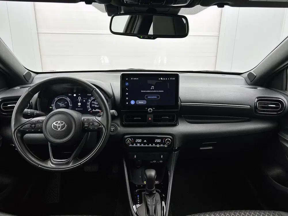 Toyota Yaris 1.5 Hybrid 130 pk Executive Automaat uit 2025, foto 16