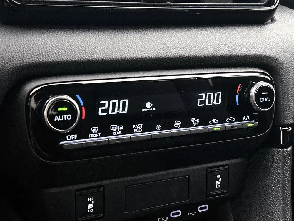 Toyota Yaris 1.5 Hybrid 130 pk Executive Automaat uit 2025, foto 9