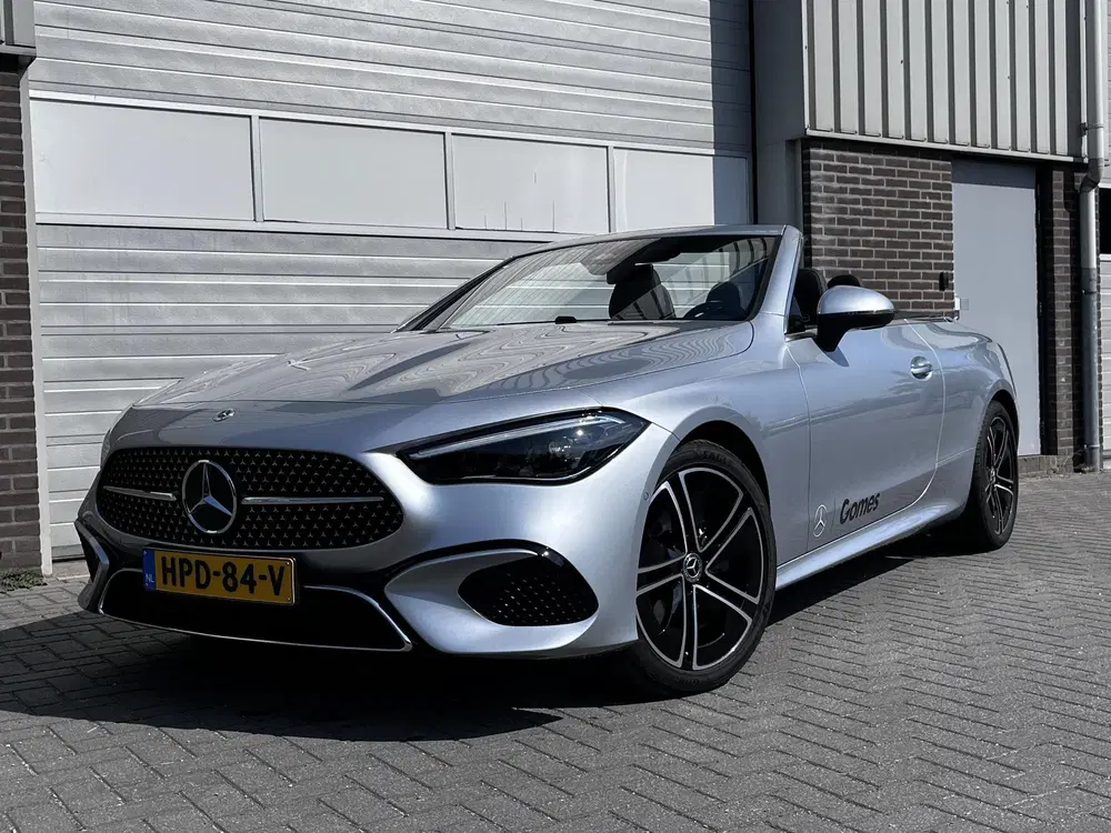Mercedes-Benz CLE 180 Luxury Line uit 2025, foto 4