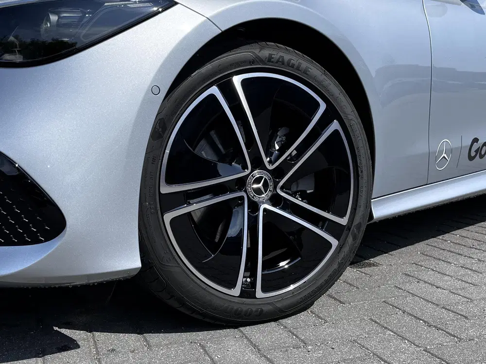 Mercedes-Benz CLE 180 Luxury Line uit 2025, foto 5