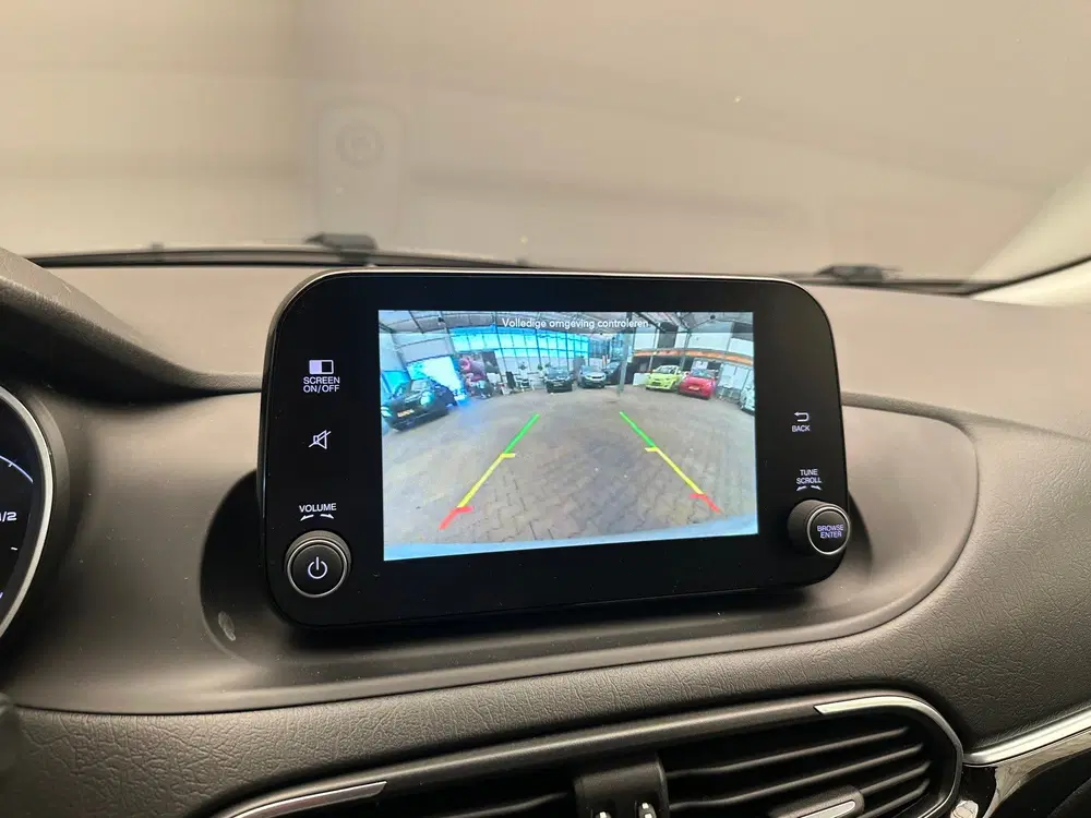 Fiat Tipo 1.0 Cross uit 2023, foto 5