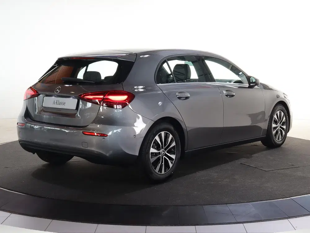Mercedes-Benz A-Klasse 180 Star Edition uit 2025, foto 2