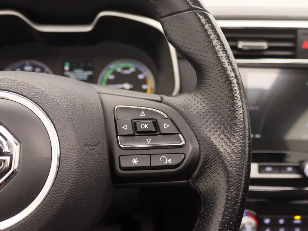 MG ZS EV Luxury 45 kWh | Apple Carplay/Android Auto | Panora uit 2021, foto 19