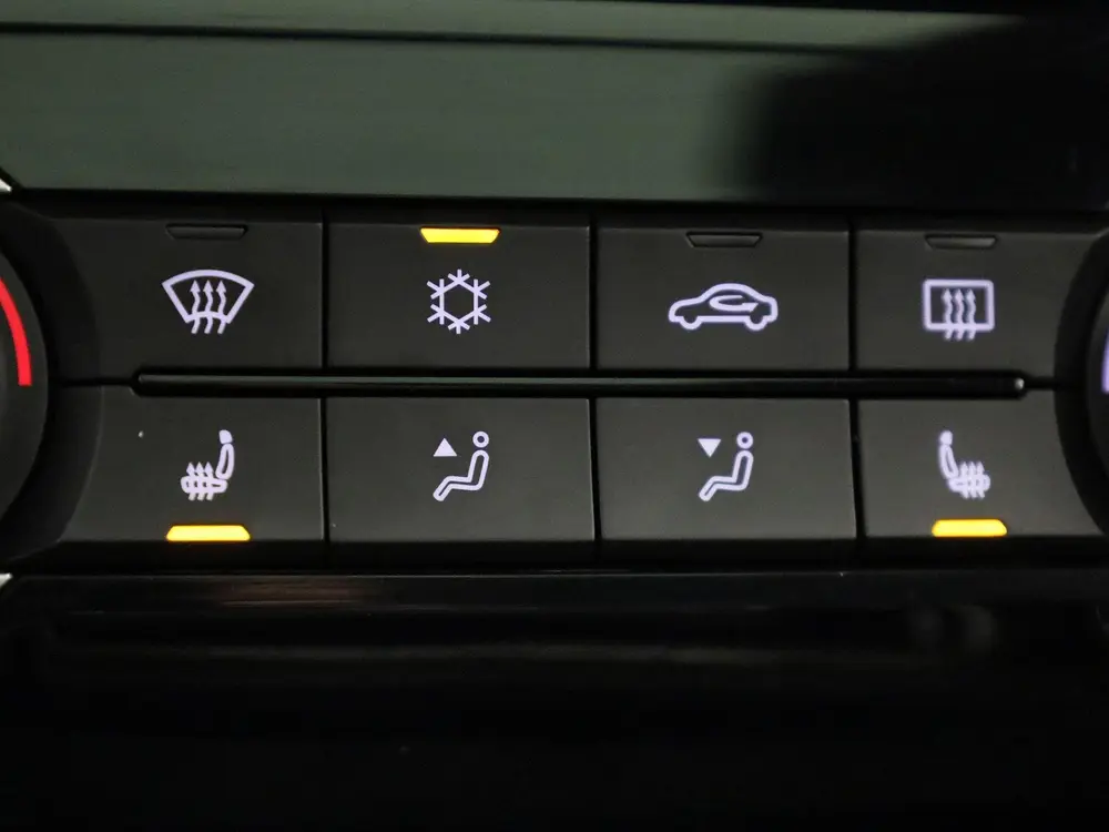 MG ZS EV Luxury 45 kWh | Apple Carplay/Android Auto | Panora uit 2021, foto 16
