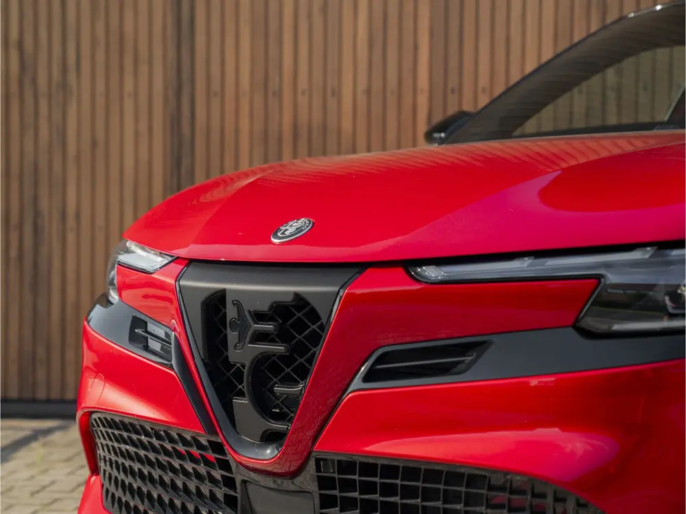Alfa Romeo Junior Elettrica Veloce 54 kWh uit 2025, foto 16