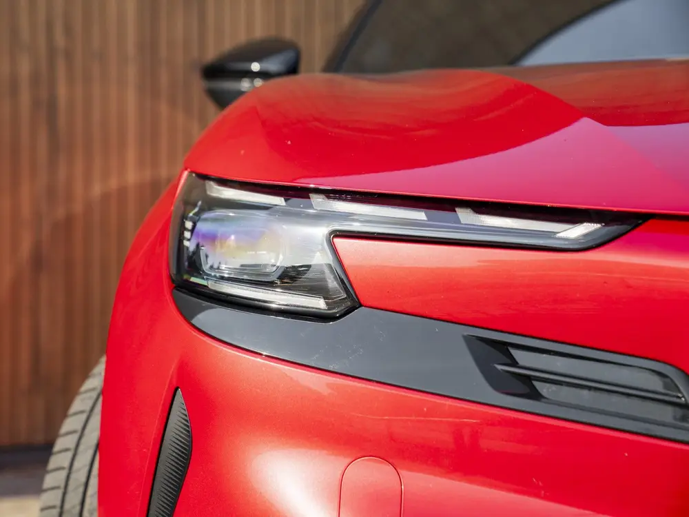 Alfa Romeo Junior Elettrica Veloce 54 kWh uit 2025, foto 18