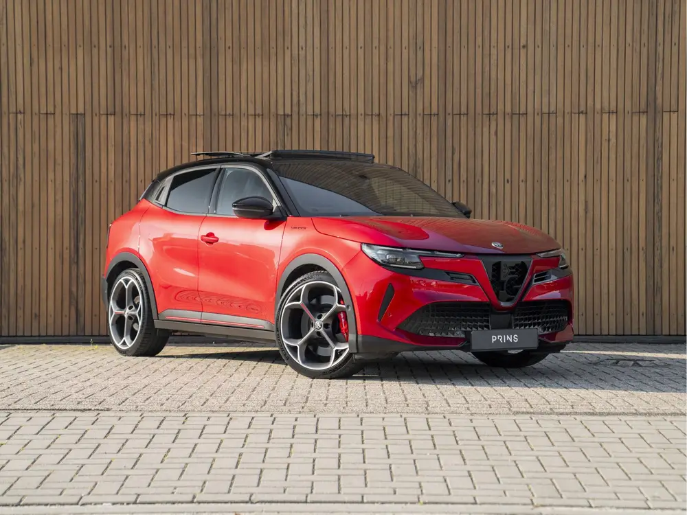 Alfa Romeo Junior Elettrica Veloce 54 kWh uit 2025, foto 3