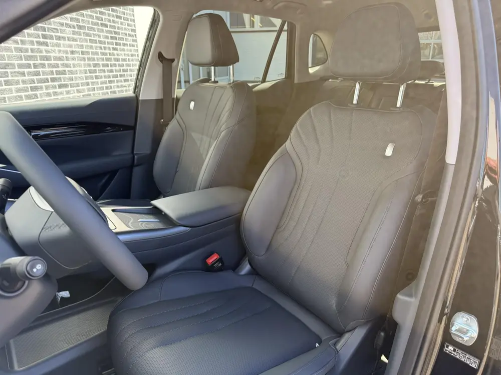 Geely E5 Pro 60 kWh uit 2026, foto 4