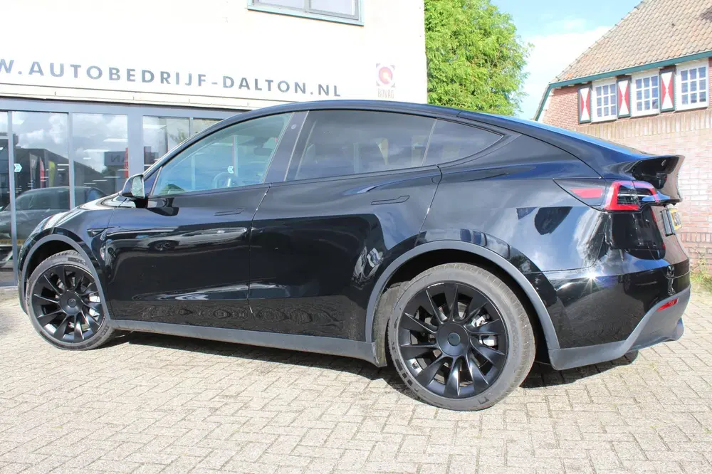 Tesla Model Y RWD 20"LMV uit 2023, foto 11