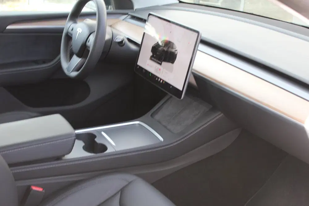 Tesla Model Y RWD 20"LMV uit 2023, foto 18