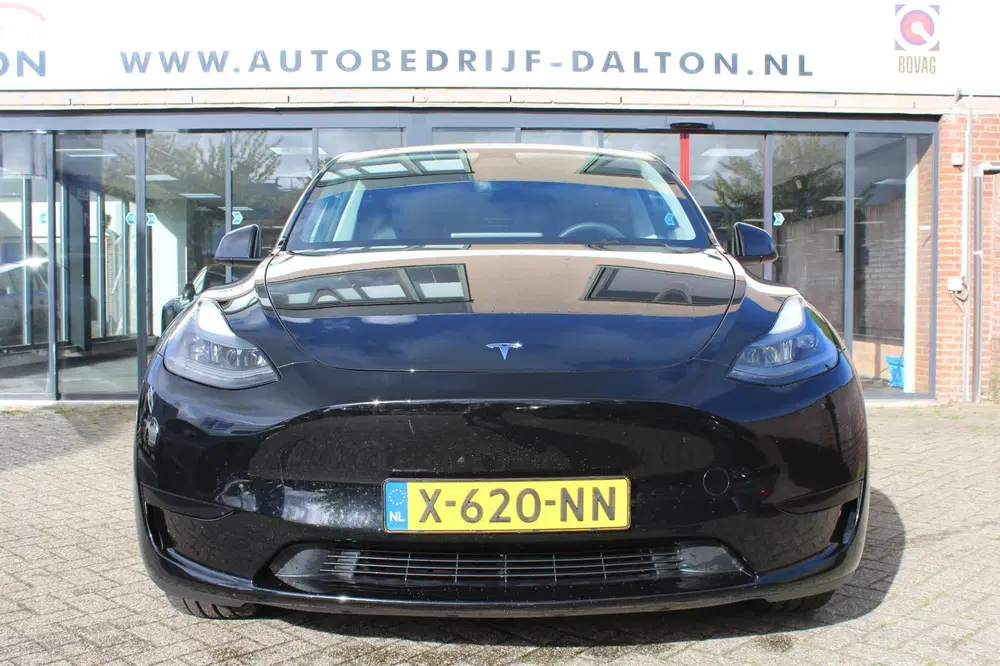 Tesla Model Y RWD 20"LMV uit 2023, foto 2