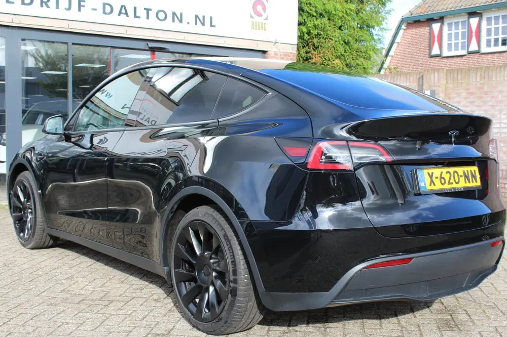 Tesla Model Y RWD 20"LMV uit 2023, foto 9