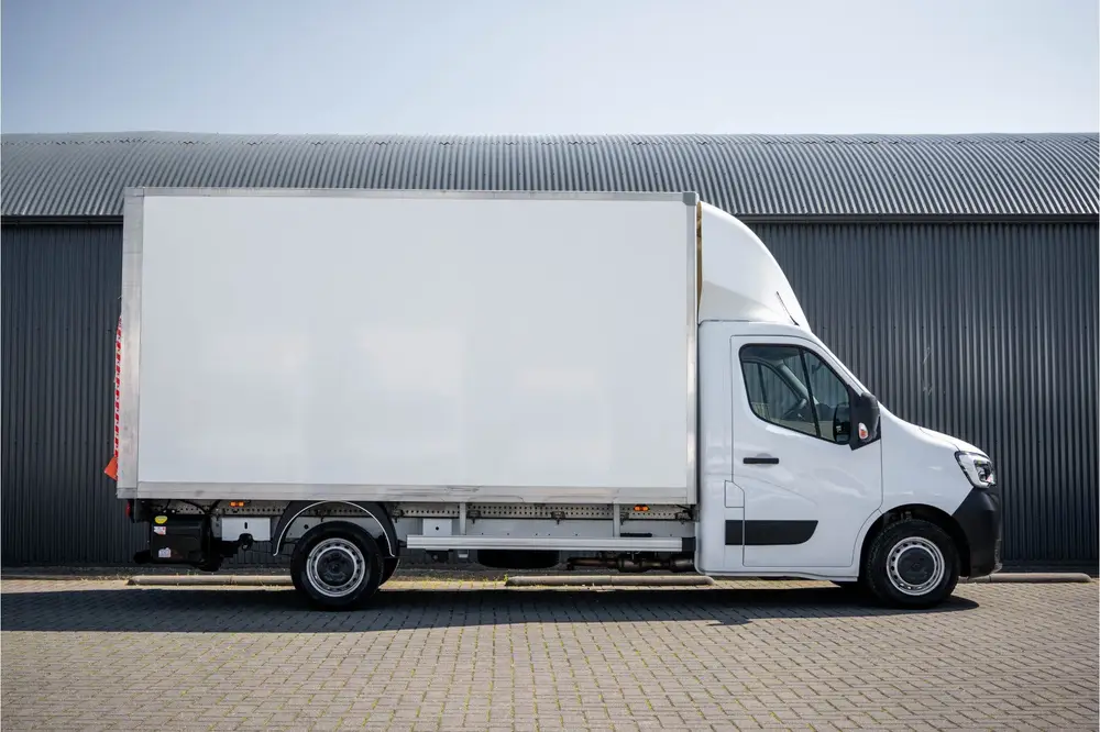 Renault Master *2.3dCi uit 2024, foto 6