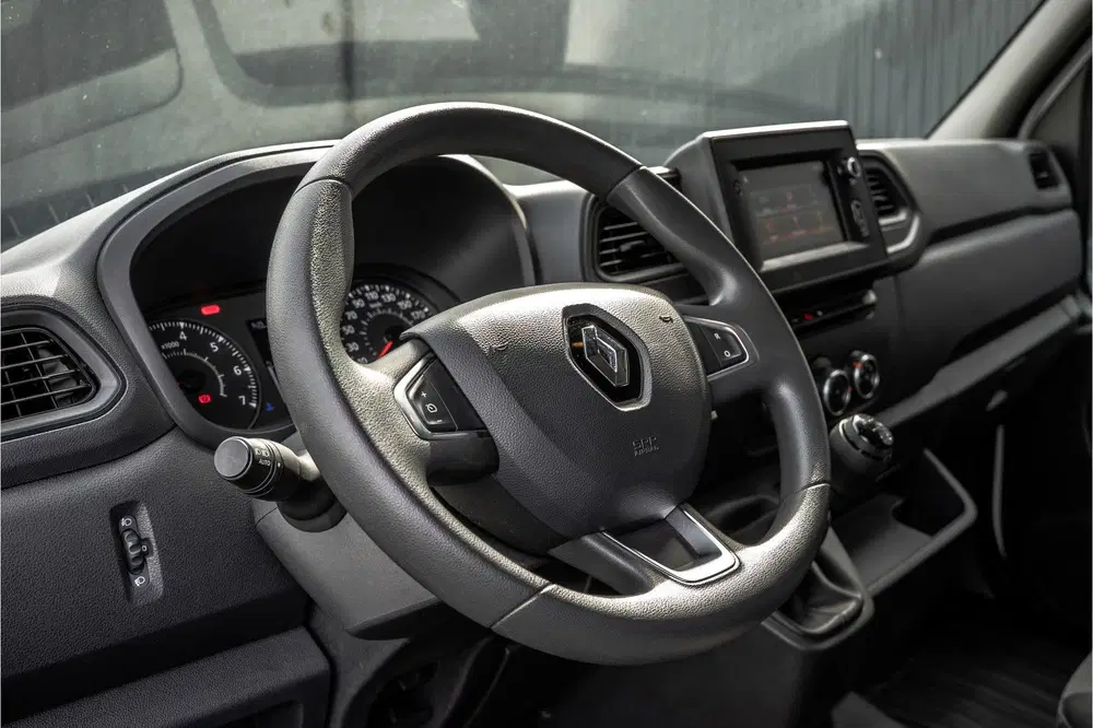 Renault Master 2.3dCi uit 2024, foto 10