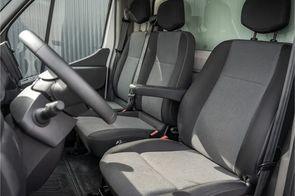 Renault Master 2.3dCi uit 2024, foto 11