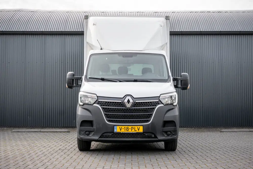 Renault Master 2.3dCi uit 2024, foto 3