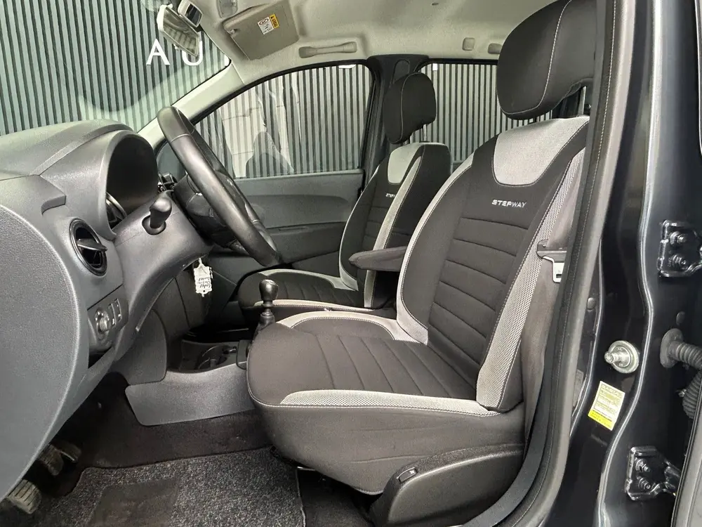 Dacia Lodgy 1.3 TCe Stepway CAMERA|APPLECARPLAY|AIRCO|CRUISE uit 2020, foto 7