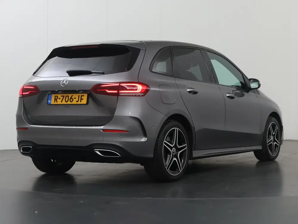 Mercedes-Benz B-Klasse 250 e Business Line uit 2022, foto 2