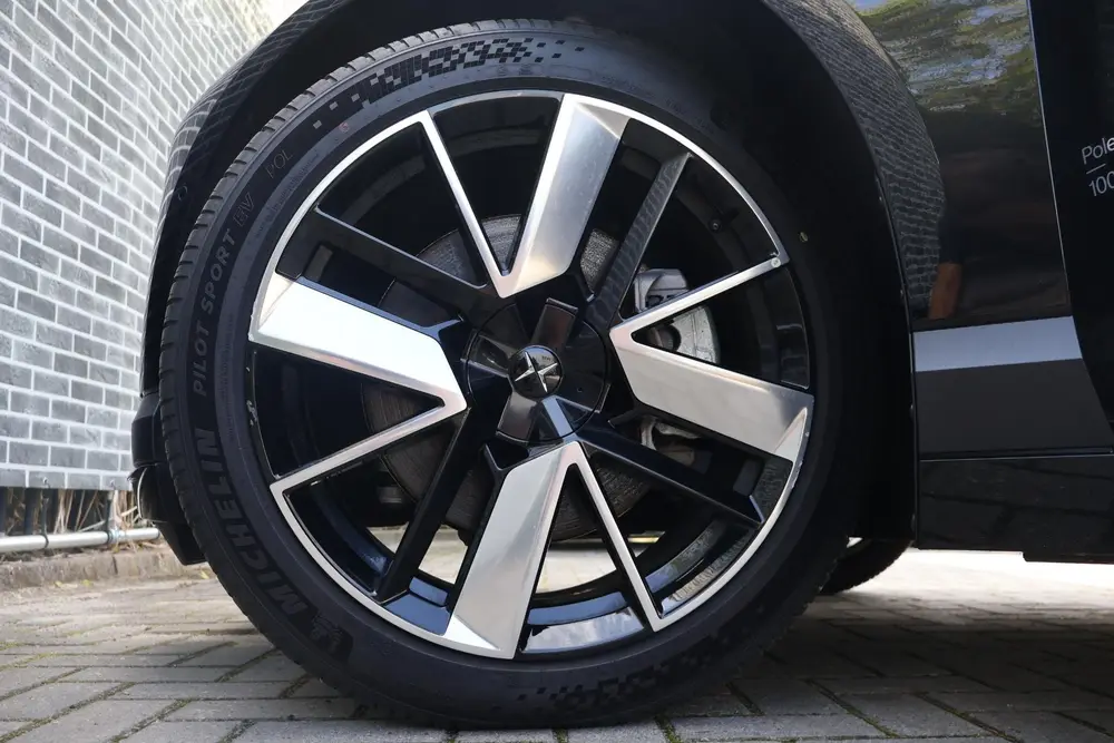 Polestar 4 Long Range Dual motor 100 kWh uit 2024, foto 16