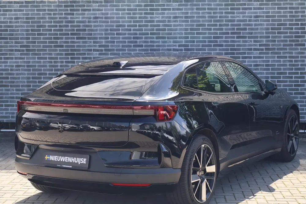 Polestar 4 Long Range Dual motor 100 kWh uit 2024, foto 2