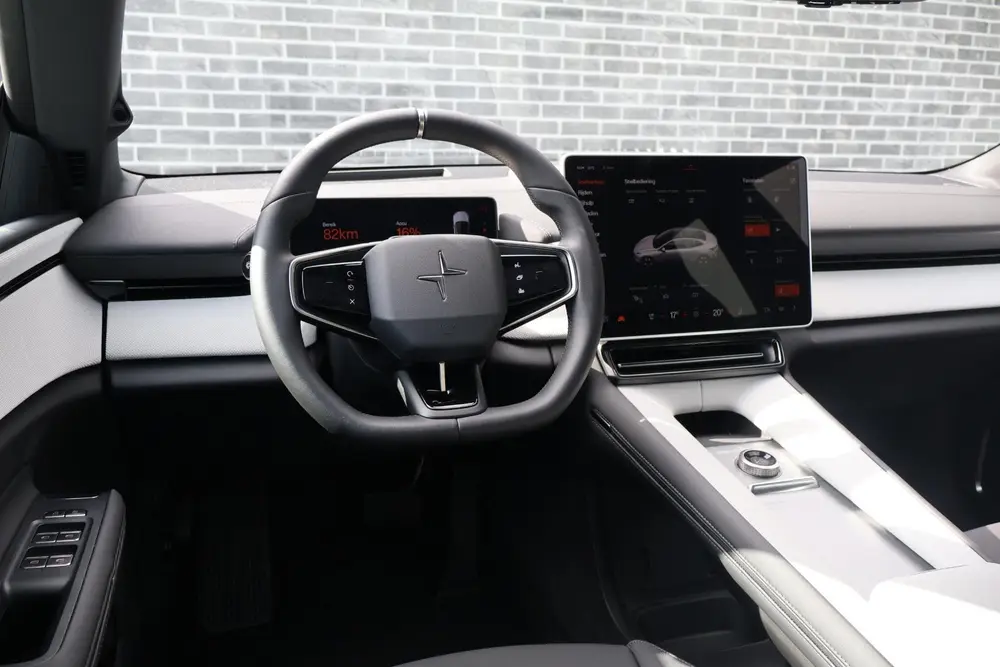 Polestar 4 Long Range Dual motor 100 kWh uit 2024, foto 11