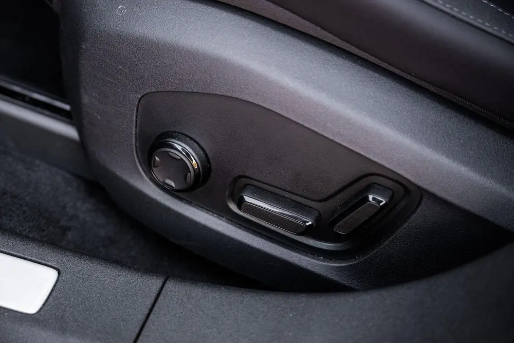 Polestar 4 Long Range Single motor 100 kWh uit 2024, foto 9