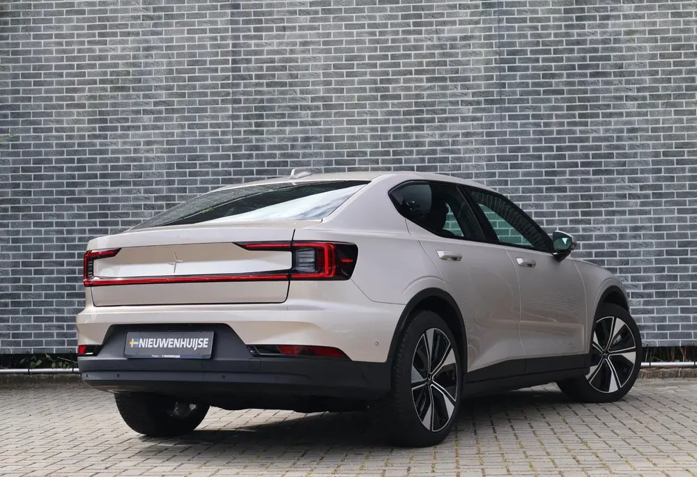 Polestar 2 Long Range Dual Motor 78 kWh uit 2024, foto 2