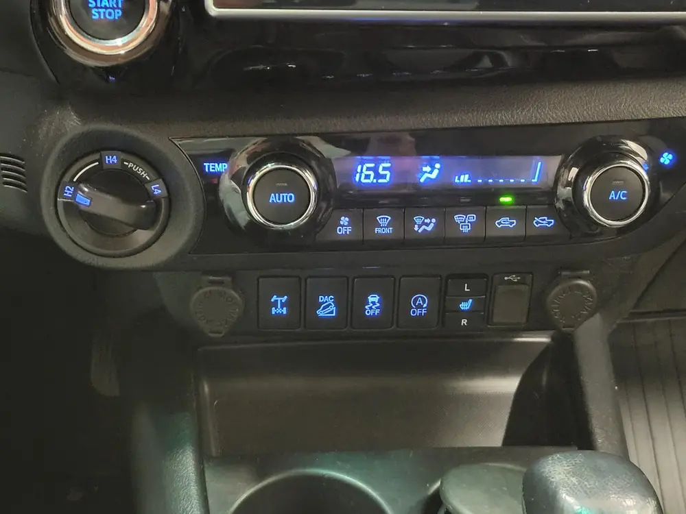 Toyota Hilux 2.4D Pick-up Automaat Euro 6 (bj 2019) uit 2019, foto 14