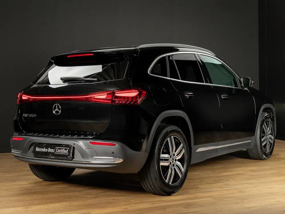 Mercedes-Benz EQA 250+ Business Solution Luxury 71 kWh Panor uit 2026, foto 2