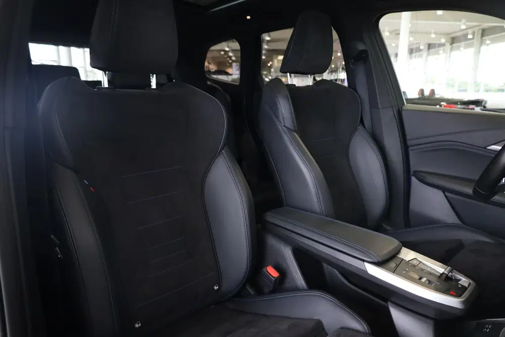 BMW iX1 xDrive30 uit 2023, foto 10