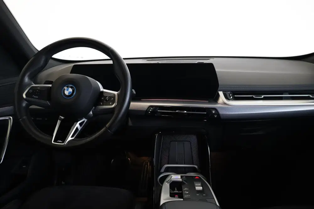 BMW iX1 xDrive30 uit 2023, foto 13