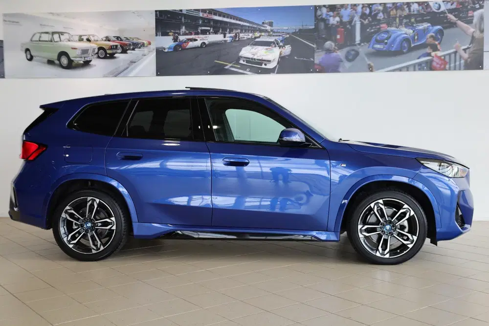 BMW iX1 xDrive30 uit 2023, foto 3